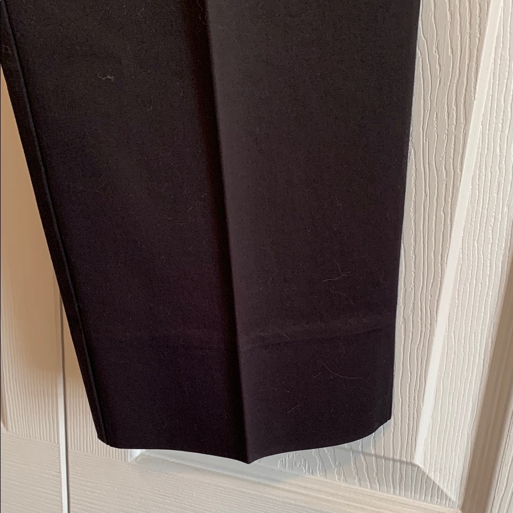 Talbots Black Capris with Smooth Woven Fabric - Picture 3 of 11